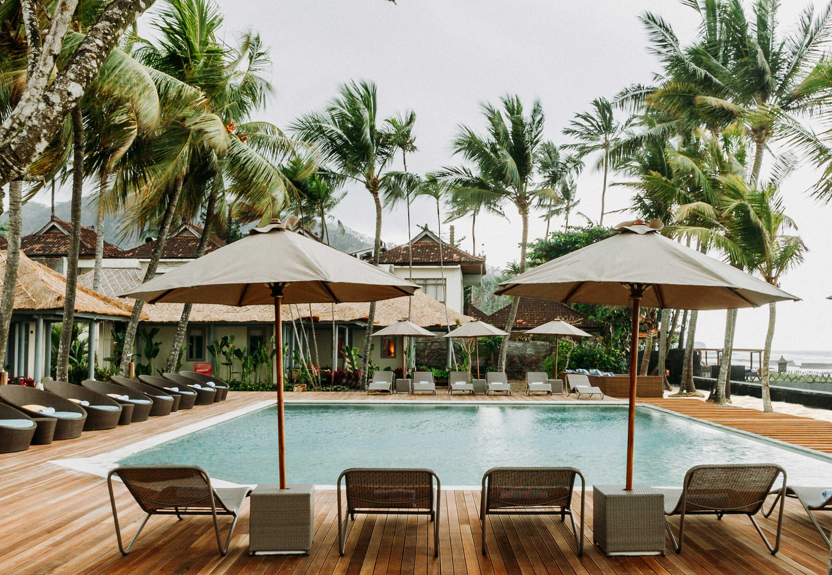 Nirwana Beach & Resort Candidasa Esterno foto The swimming pool at the resort