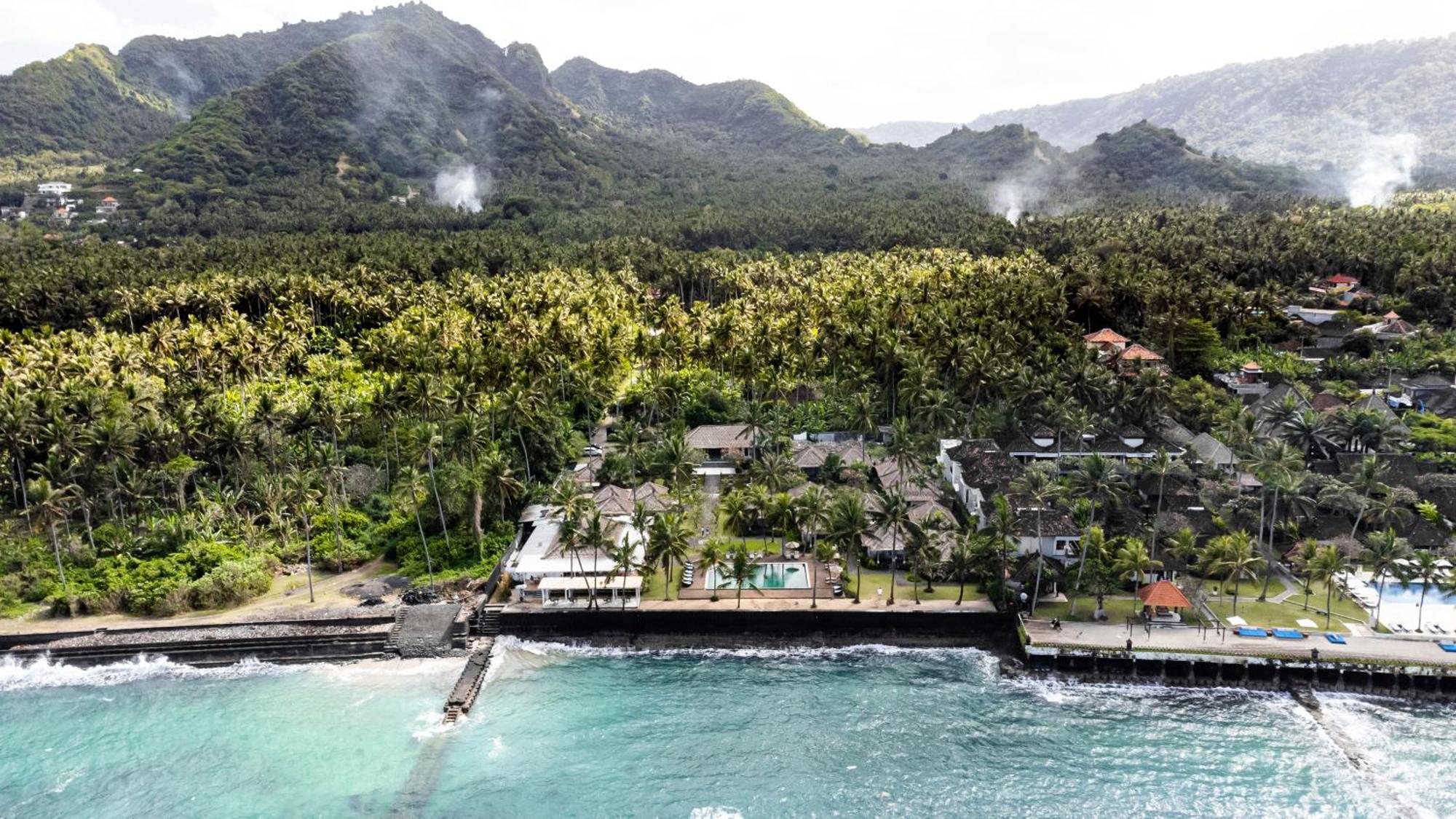 Nirwana Beach & Resort Candidasa Esterno foto Aerial view of the resort