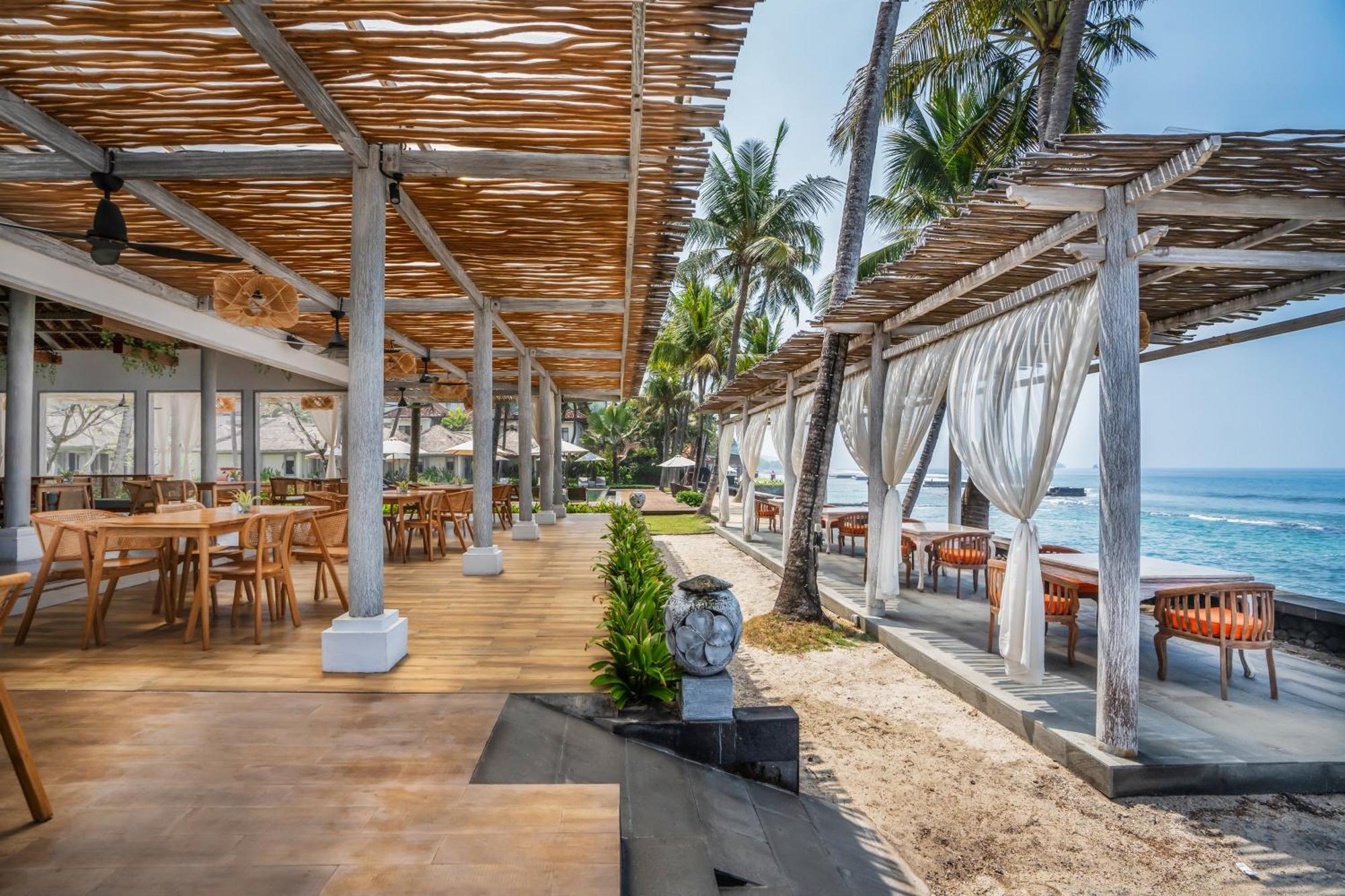 Nirwana Beach & Resort Candidasa Esterno foto The Beach Club